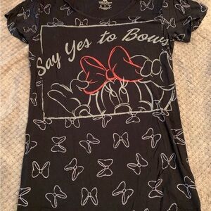 NWOT DISNEY MINNIE MOUSE SAY YES TO THE BOWS TOP